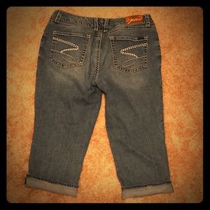 Seven7 Jeans Capris Size 20